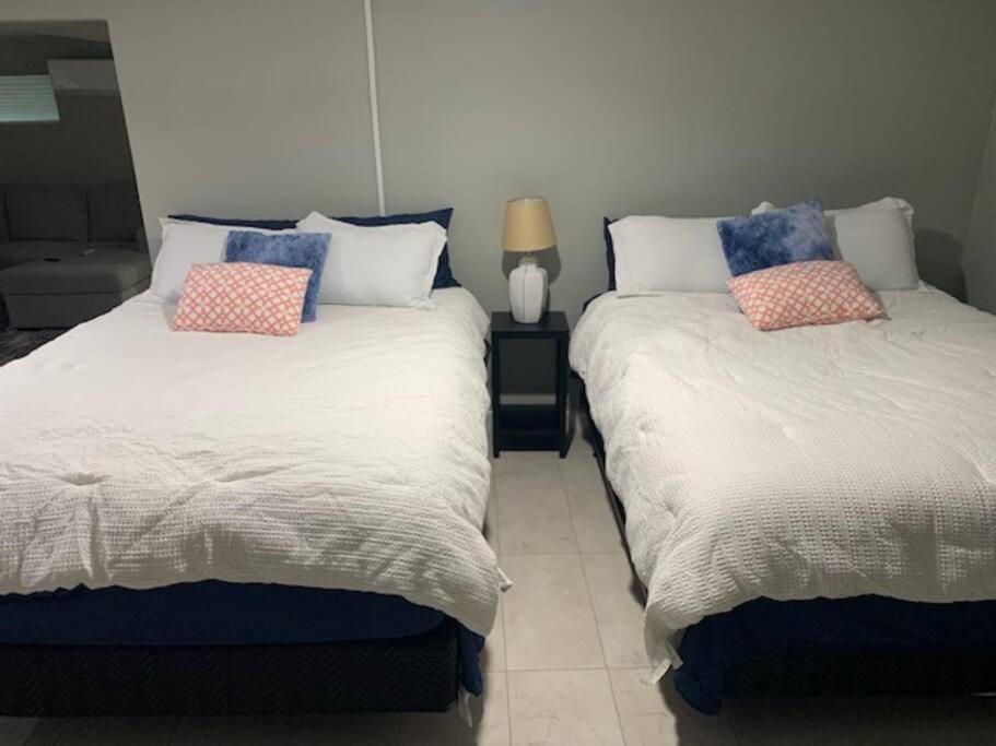 Stylish Basement Studio In Central El Paso - Very Spacious Εξωτερικό φωτογραφία