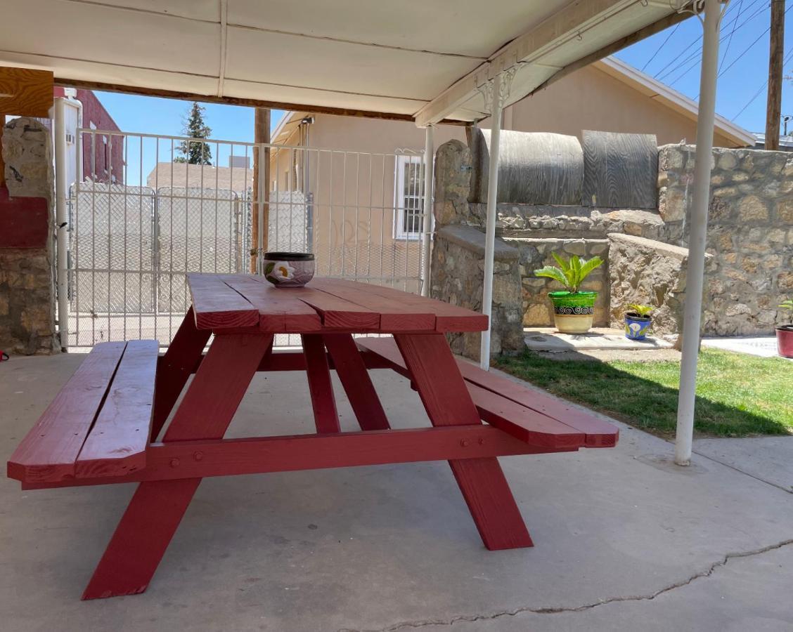 Stylish Basement Studio In Central El Paso - Very Spacious Εξωτερικό φωτογραφία
